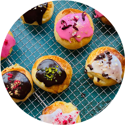 Bag fastelavnsboller sammen