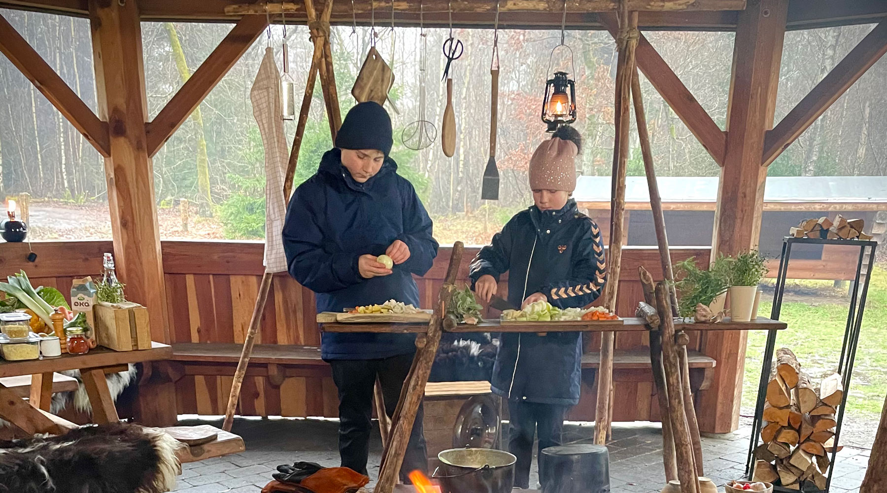 FIND BÅLPLADSER OG BÅLHYTTER HER