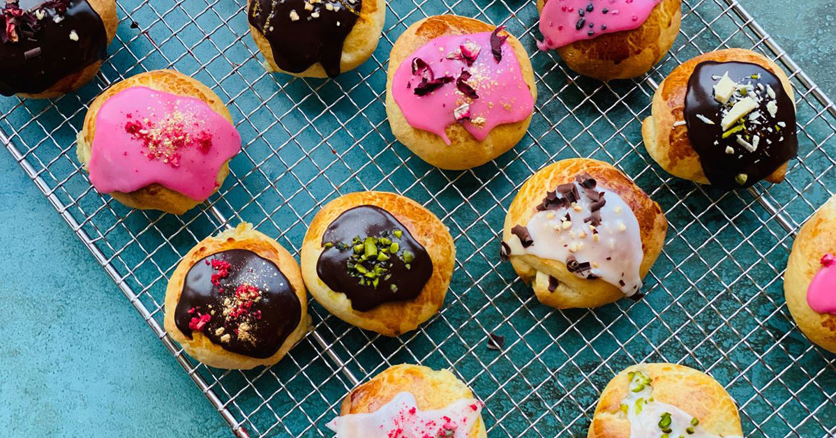 Bag fastelavnsboller sammen