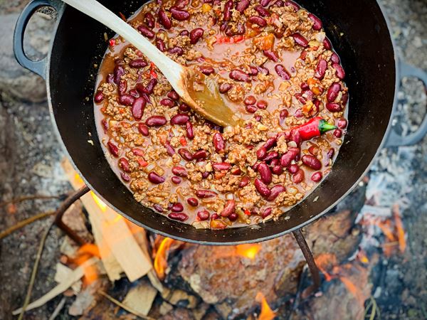 Chili con carne - lavet over bål