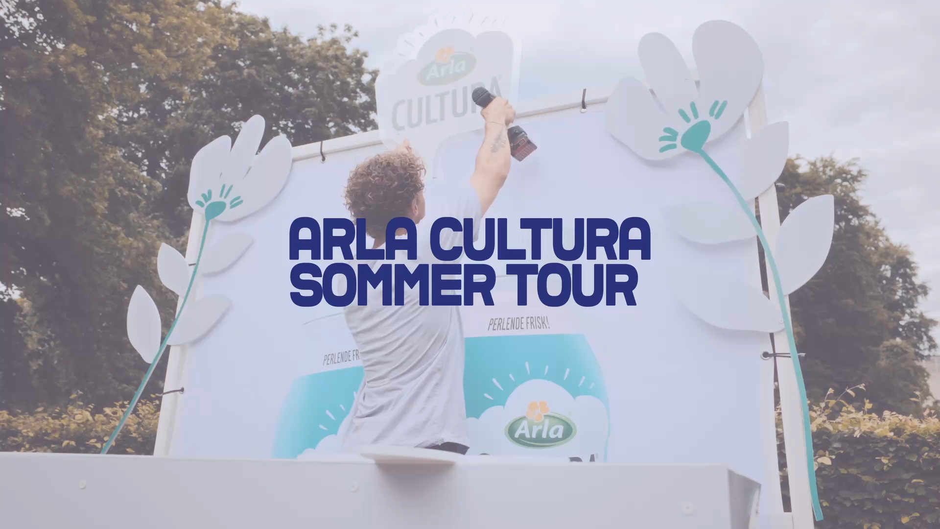 Thumbnail til sammenklipning af små videoer fra Arla Cultura sommertour
