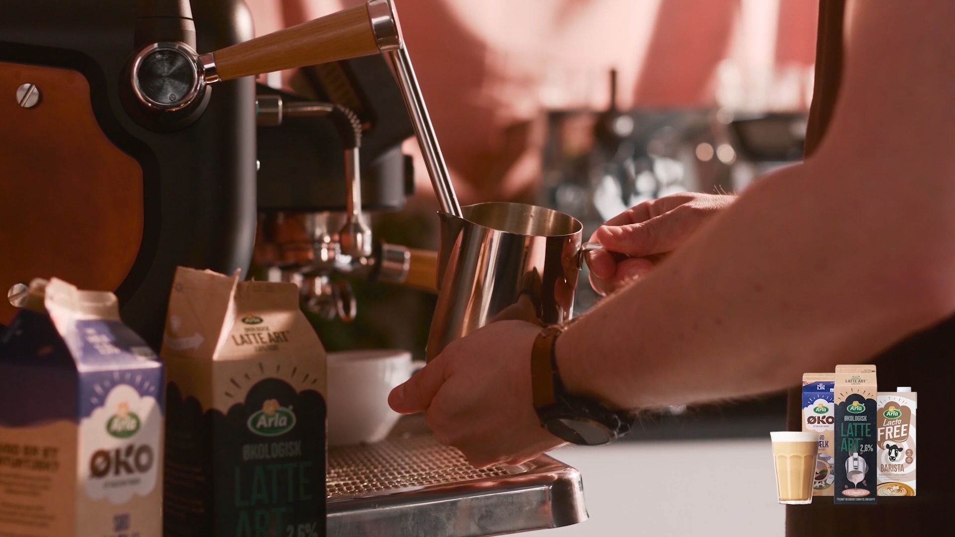 Sådan skummer du mælken