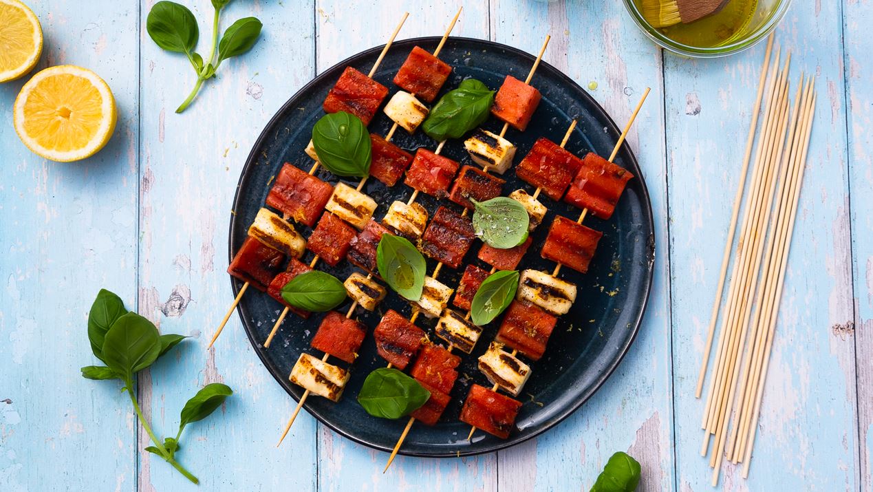 Grillspyd med vandmelon og ost